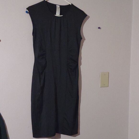 USR Dresses & Skirts - Black Sleeveless Midi - Size: S/P